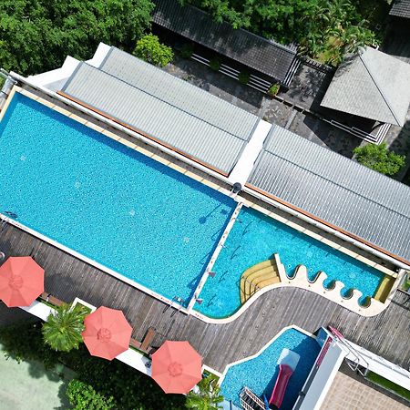 Four Points By Sheraton Yilan Цзяоси Экстерьер фото