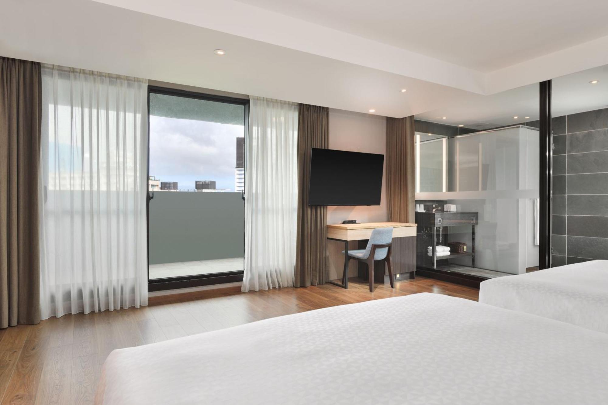 Four Points By Sheraton Yilan Цзяоси Экстерьер фото