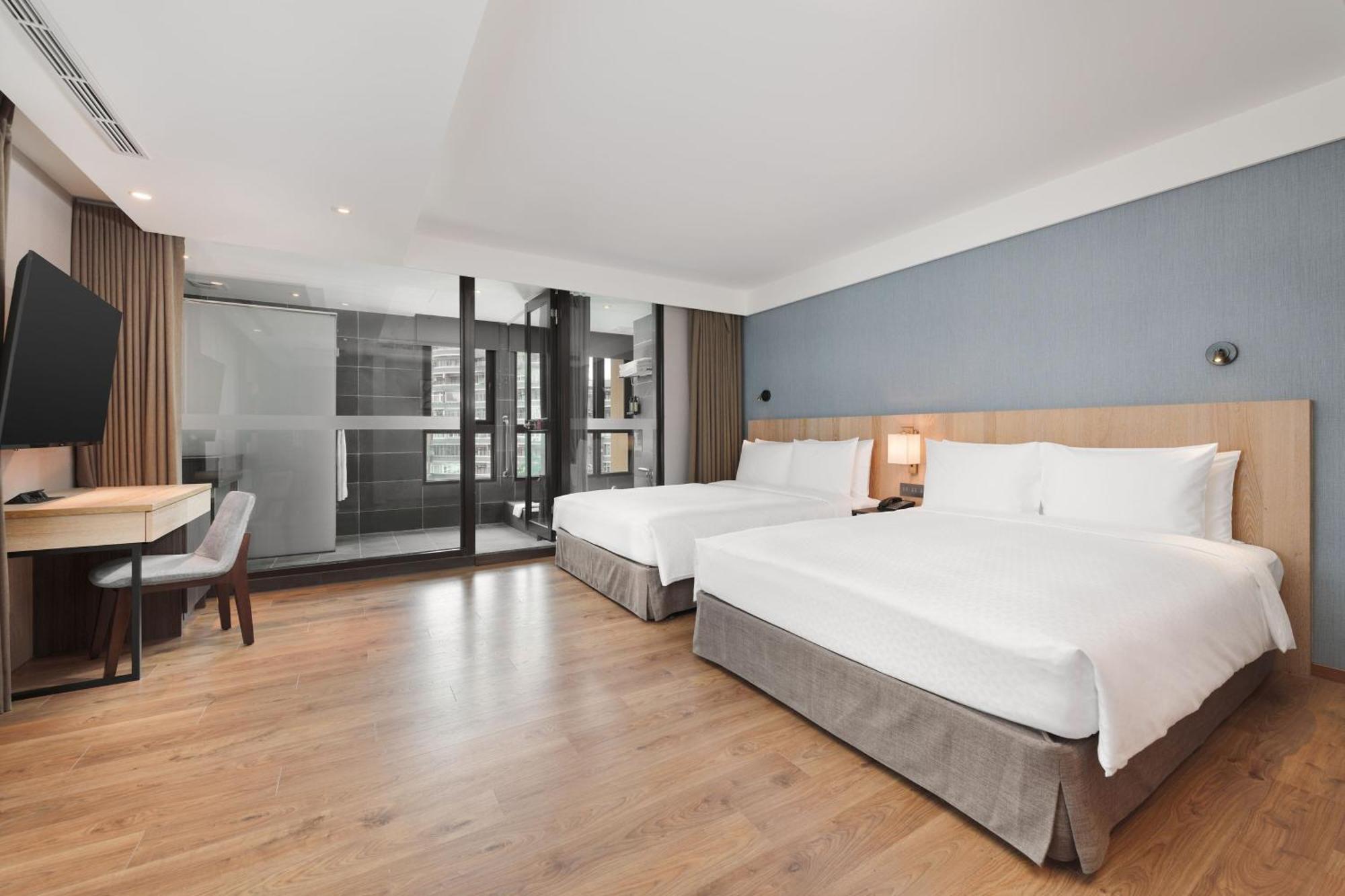 Four Points By Sheraton Yilan Цзяоси Экстерьер фото